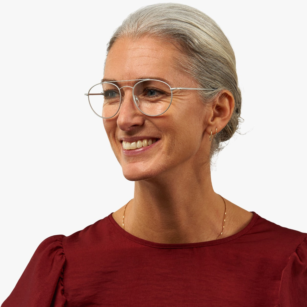 Luxreaders stylish Women's Göteborg Steel Reading glasses. Made from Stainless steel in a Round shape.