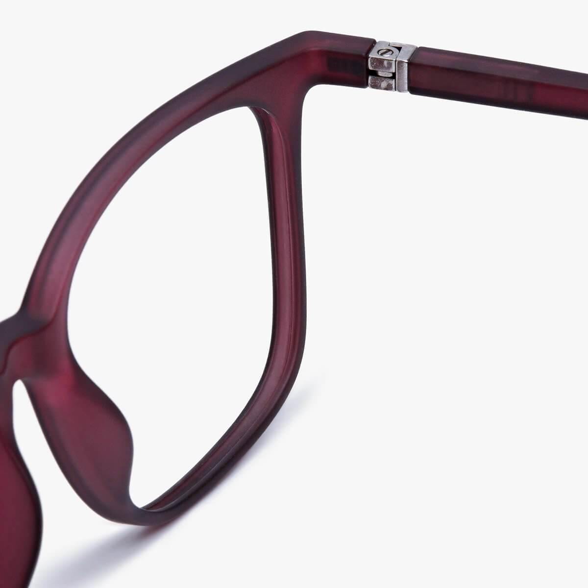 Luxreaders stylish Fyn Red Reading glasses. Made from Rubber in a Square shape.