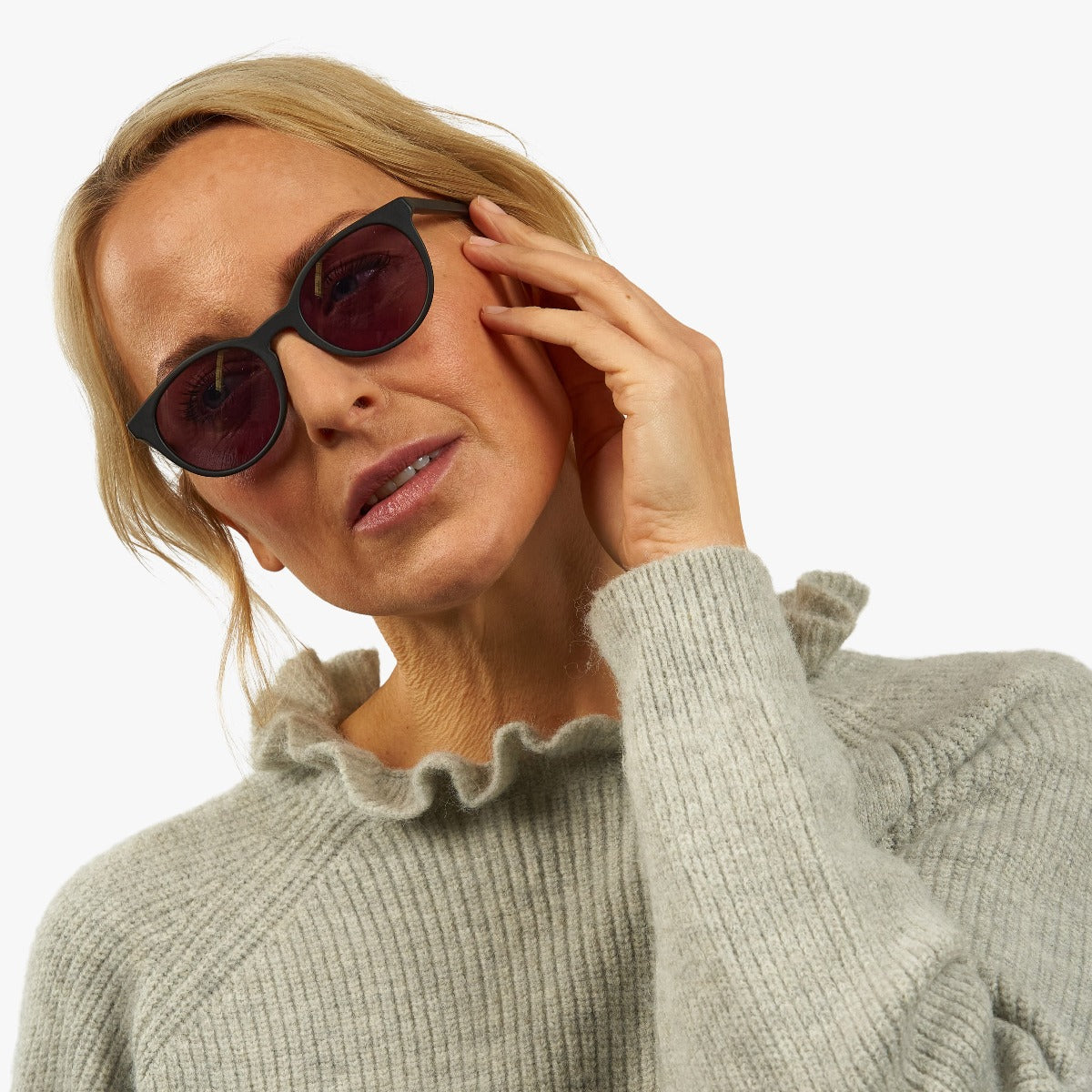 womens-orebro-black_sunglasses_female-model-1.jpg?v=1771420353&width=1200